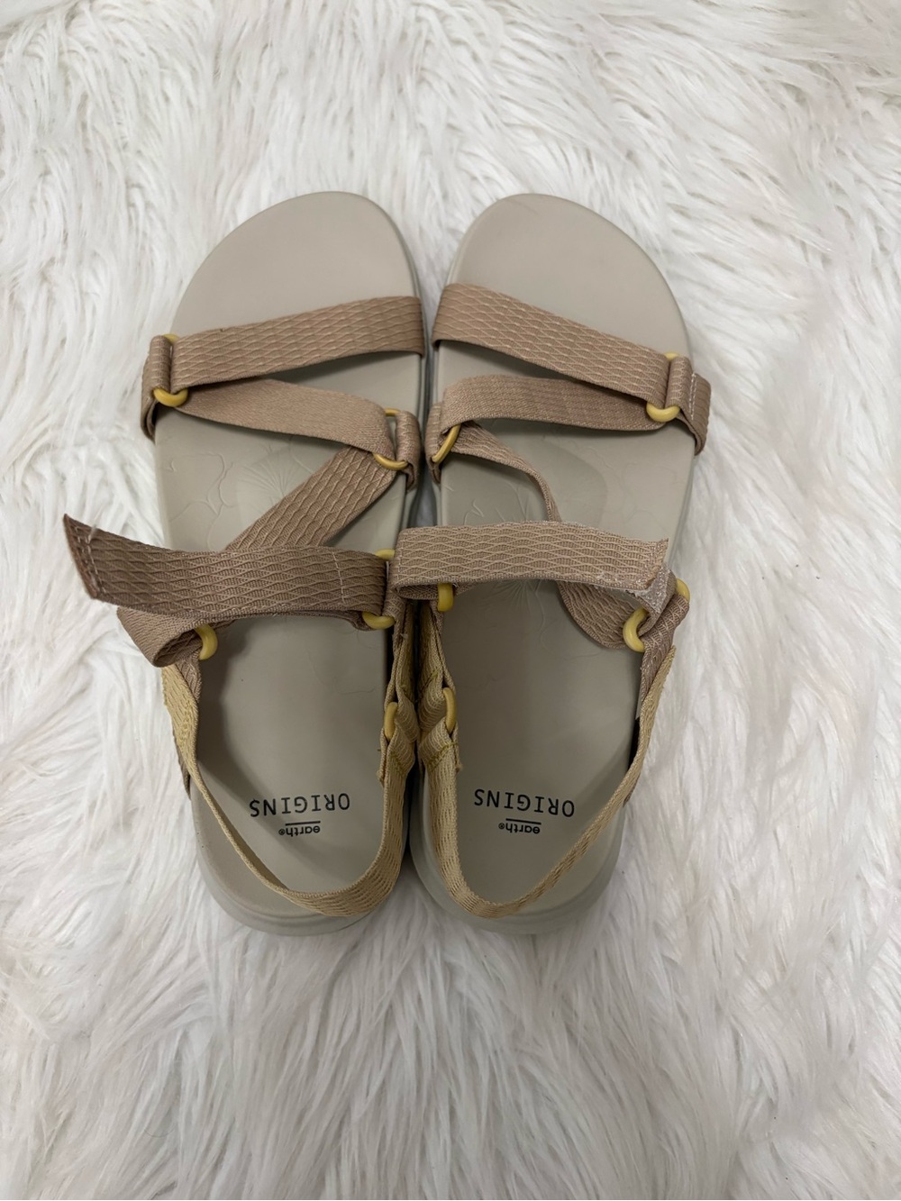 Earth Origins Natural Beige Tan Strappy Hiking Walking Sandals